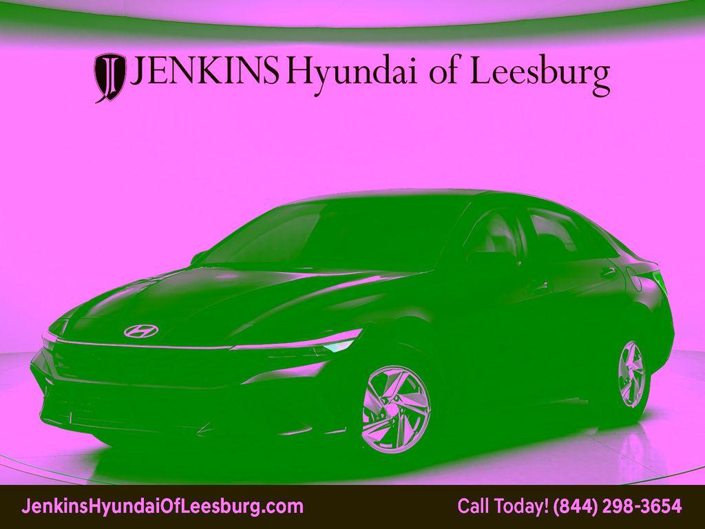New 2025 Hyundai ELANTRA SE
