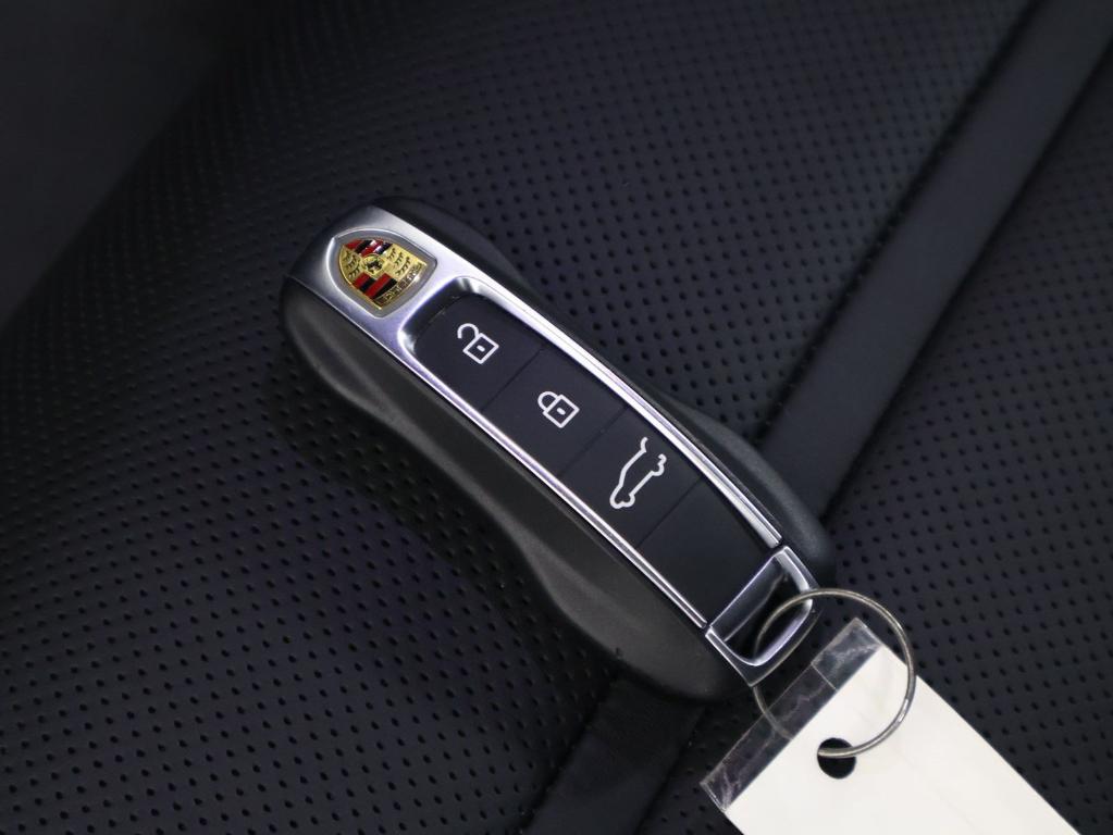 2026 Porsche CAYENNE AWD 缩略图 34