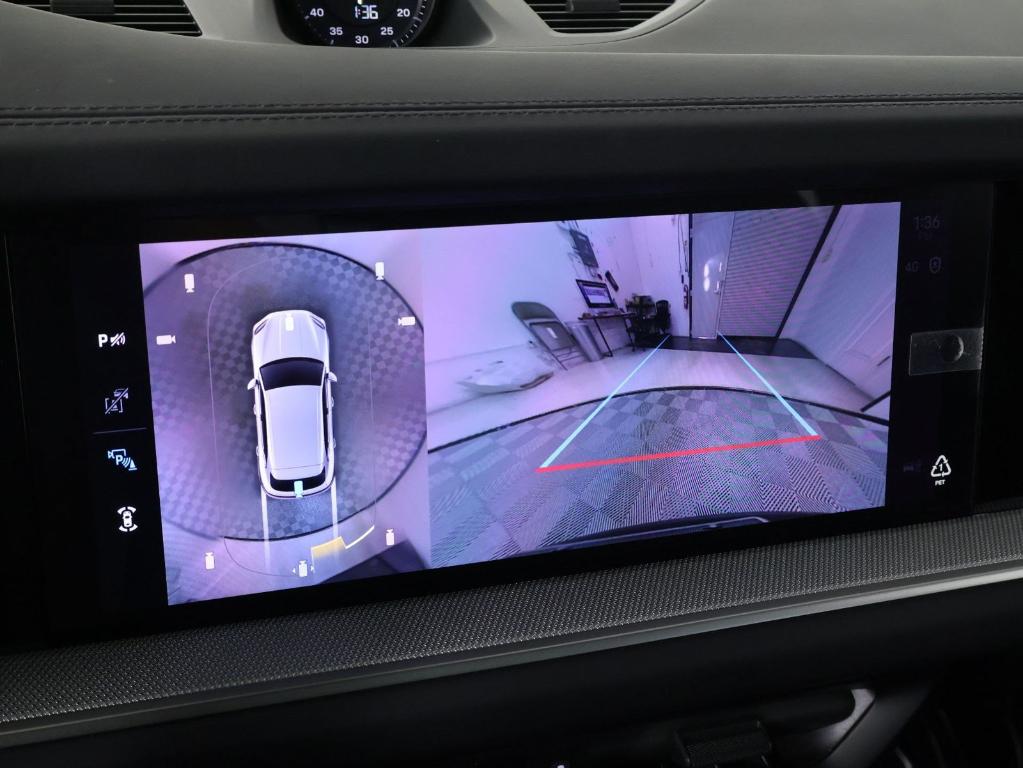 2026 Porsche CAYENNE AWD 缩略图 17
