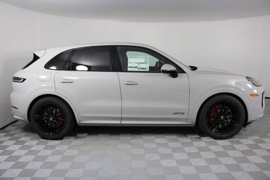 PORSCHE CAYENNE - 8