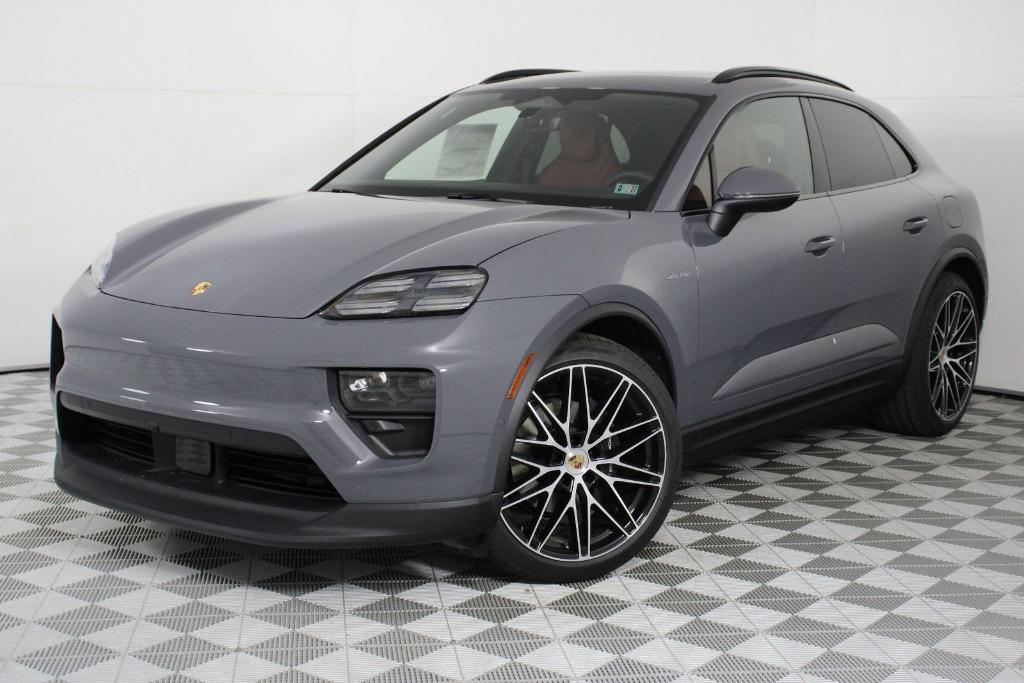 New 2026 Porsche Macan 4