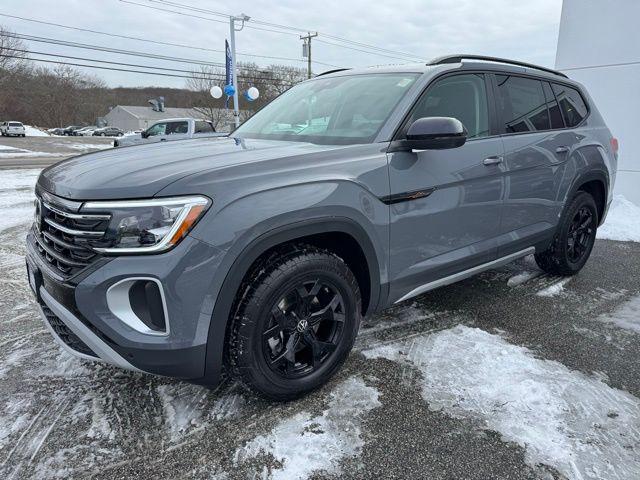 New 2026 Volkswagen Atlas Peak Edition