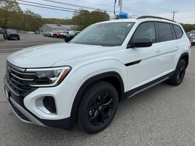 New 2026 Volkswagen Atlas Peak Edition
