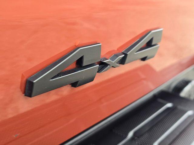صورة 10 لـ 2025 Toyota TACOMA SR5