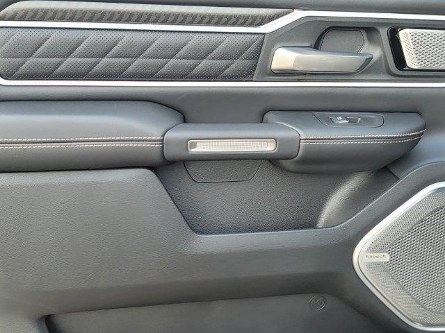 صورة مصغرة 13 لـ 2027 RAM 1500
