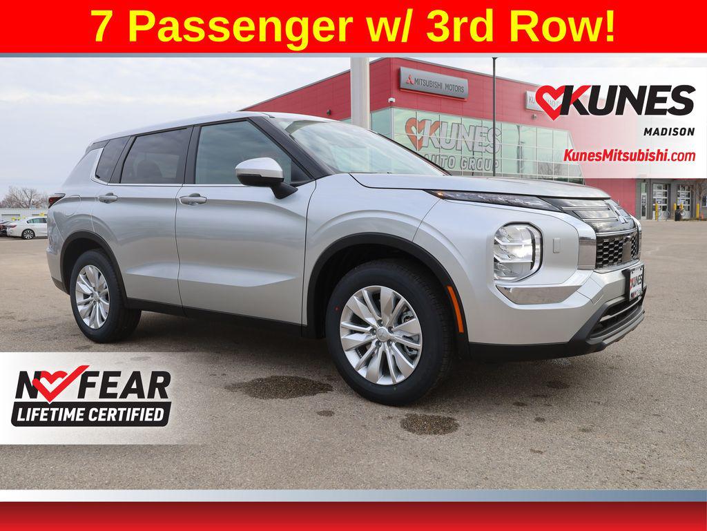 New 2026 Mitsubishi Outlander ES 1.5T S-AWC