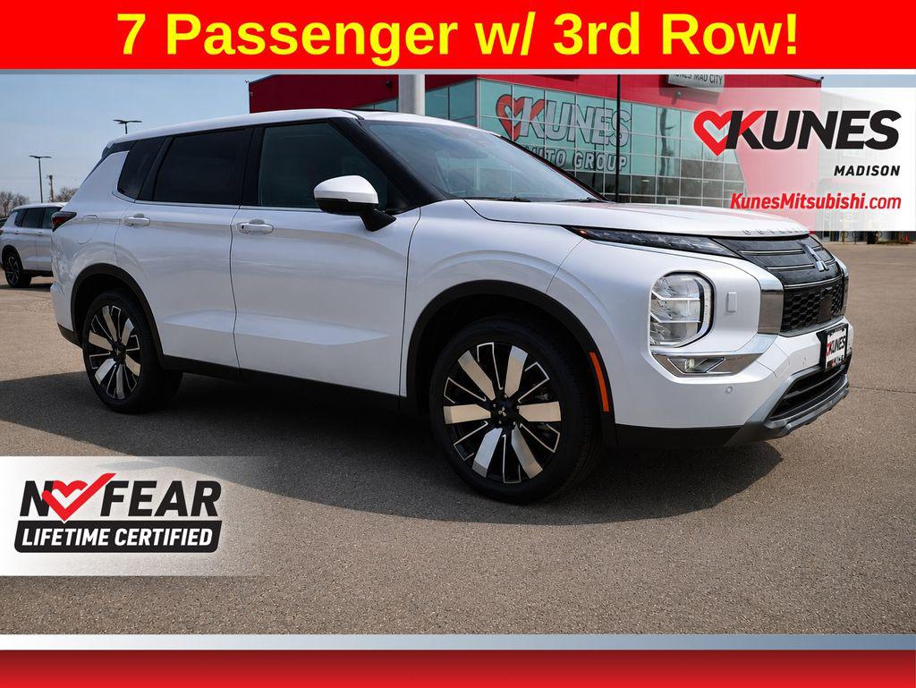 New 2026 Mitsubishi Outlander SE S-AWC