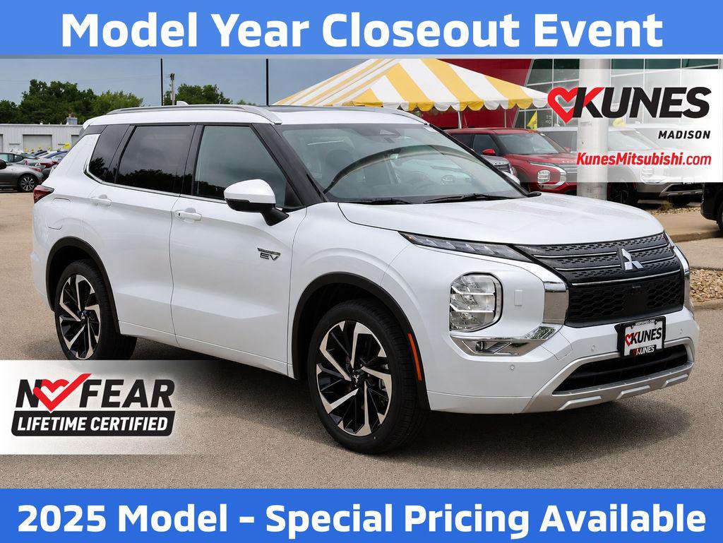 New 2025 Mitsubishi Outlander PHEV SEL