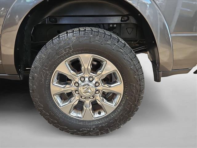 2020 RAM 3500 LIMITED MEGA CAB 4X4 6'4' BOX — фото 18