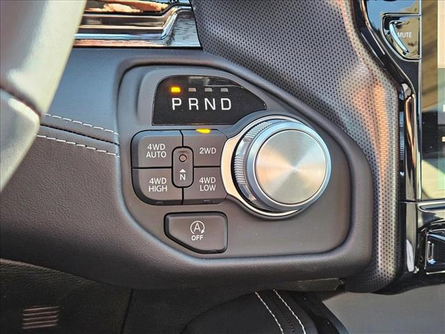 صورة مصغرة 15 لـ 2026 RAM 1500 LIMITED