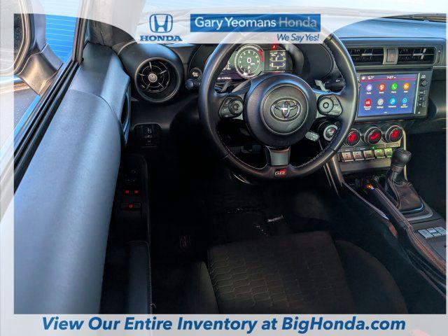 2022 Toyota GR86 BASE — миниатюра 16