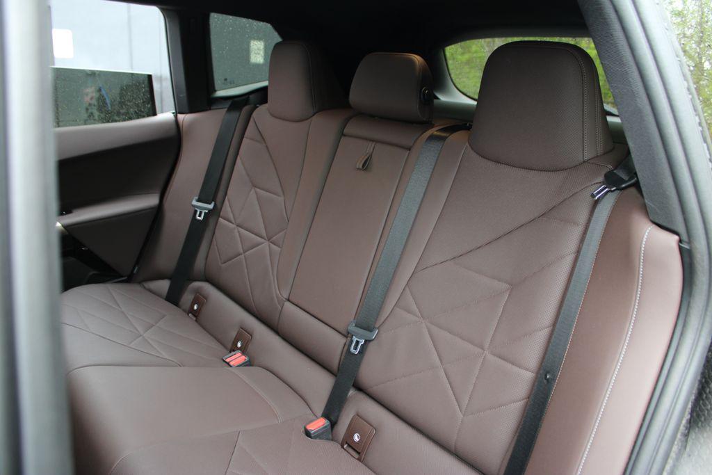 صورة مصغرة 15 لـ 2023 BMW IX XDRIVE50