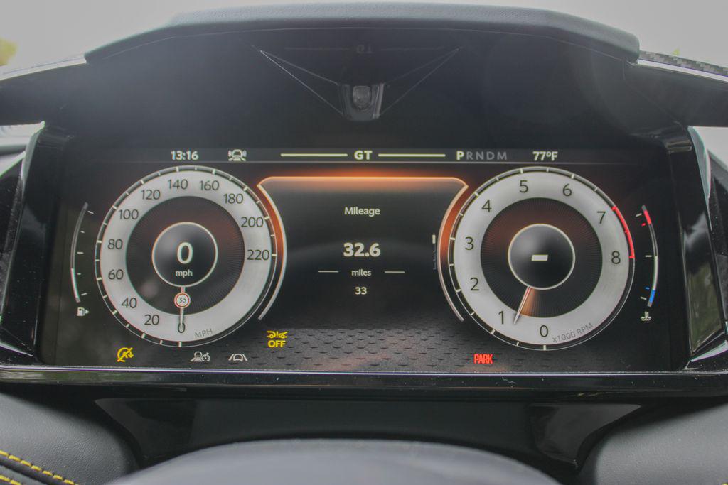 2026 Aston Martin DB12 S — миниатюра 14