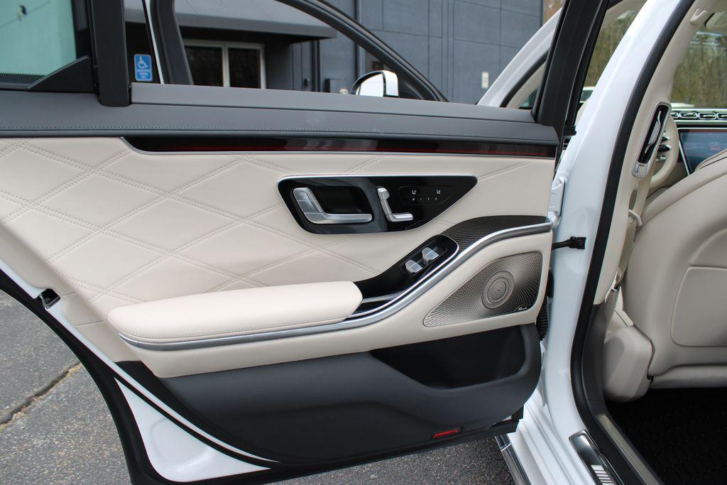 2024 Mercedes-BENZ AMG S 63 E 4MATIC 缩略图 18