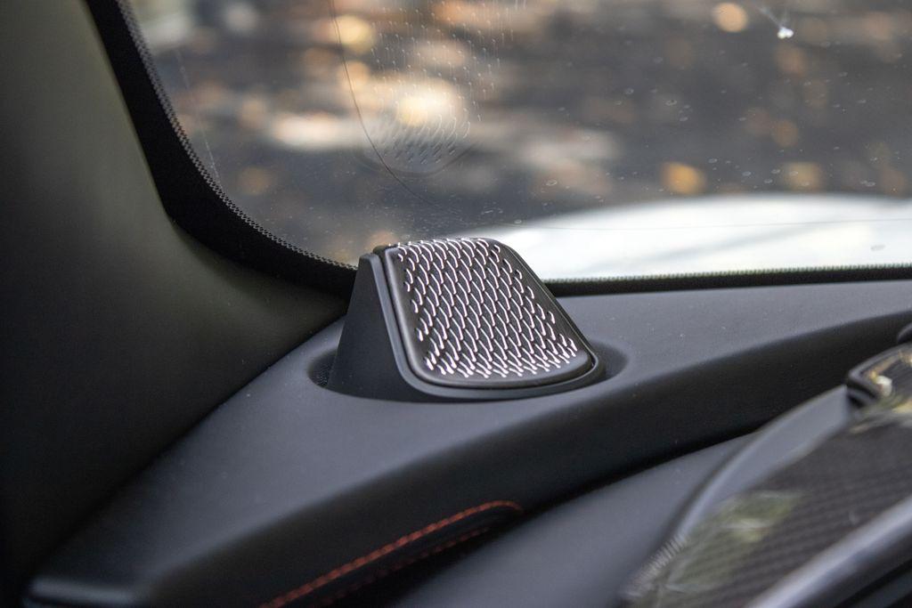 2025 Aston Martin DBX 707 缩略图 32
