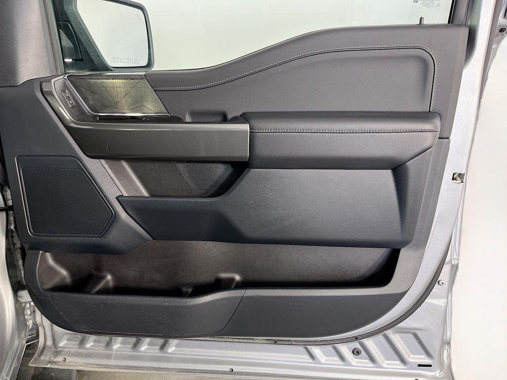 صورة مصغرة 37 لـ 2023 FORD F-150 XLT