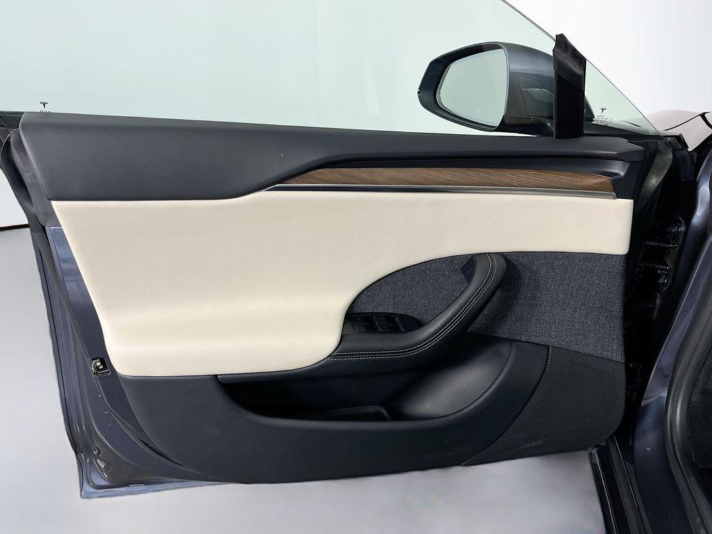 2022 Tesla MODEL S BASE — миниатюра 24
