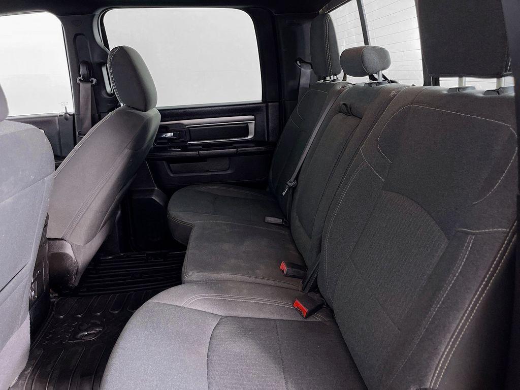 2021 RAM 1500 CLASSIC SLT — миниатюра 29