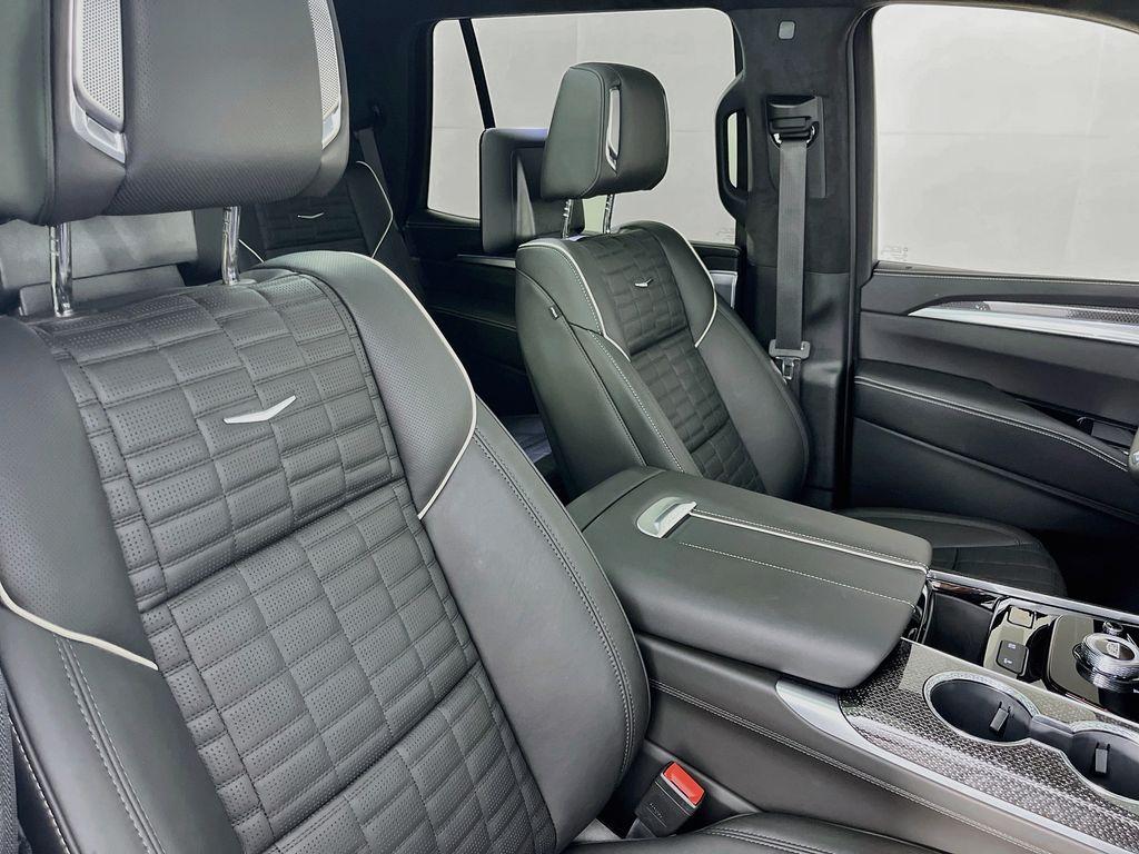 صورة مصغرة 38 لـ 2026 Cadillac ESCALADE V-SERIES