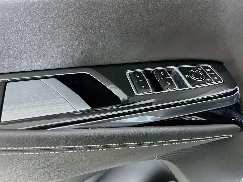 صورة مصغرة 28 لـ 2026 Cadillac ESCALADE V-SERIES