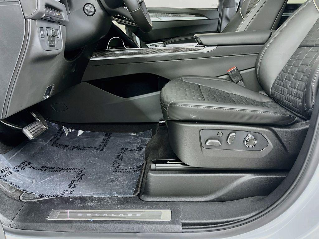 صورة مصغرة 31 لـ 2026 Cadillac ESCALADE V-SERIES