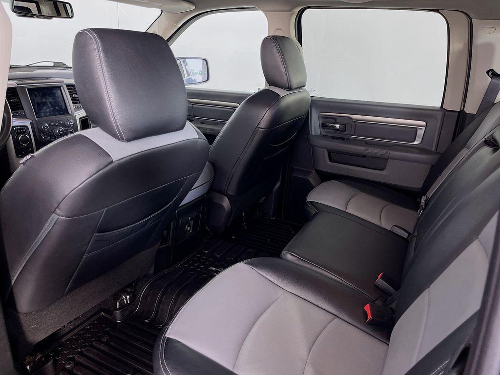 2020 RAM 1500 CLASSIC SLT 缩略图 33