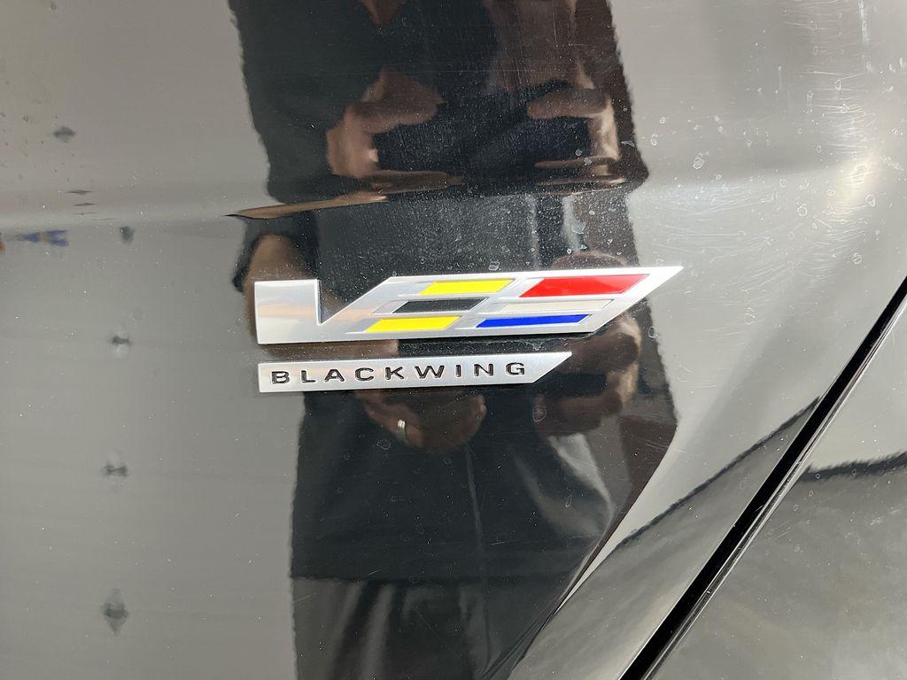 صورة مصغرة 42 لـ 2023 Cadillac CT4-V BLACKWING