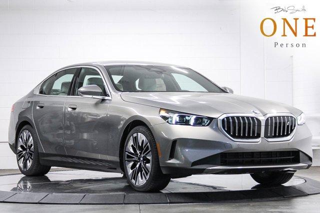 New 2026 BMW i5 eDrive40
