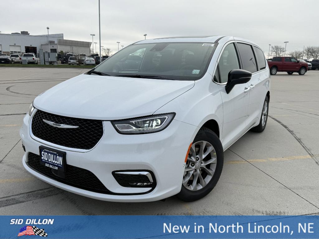 New 2026 Chrysler Pacifica Limited