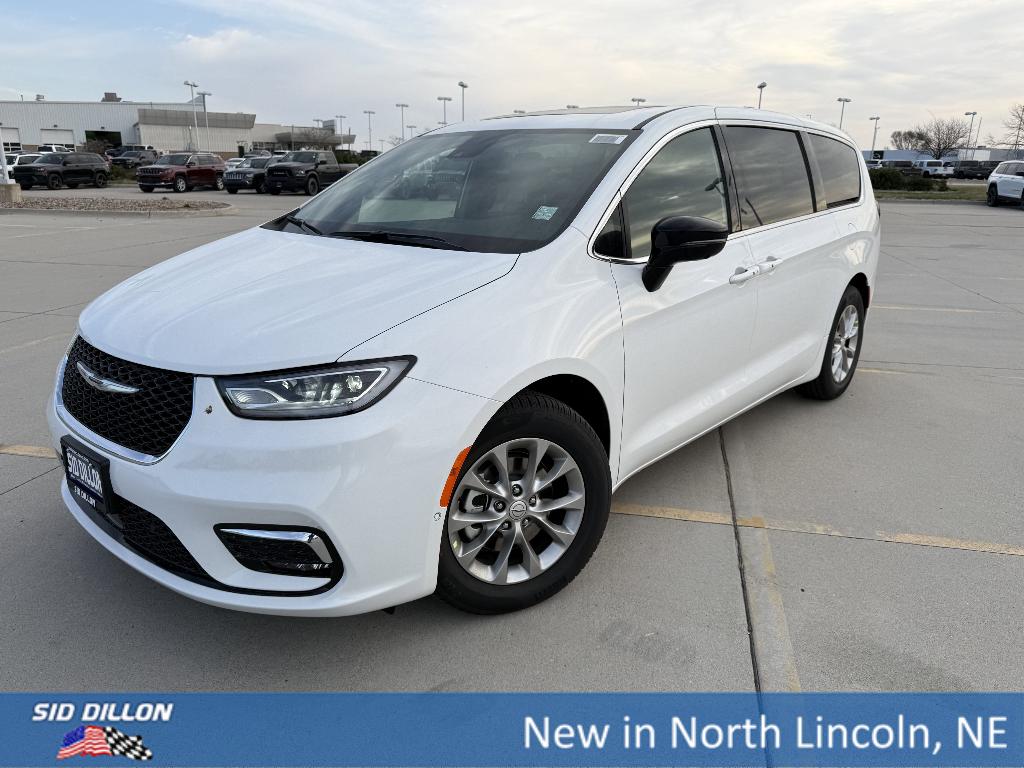 New 2026 Chrysler Pacifica Limited