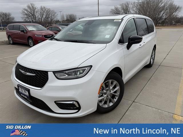 New 2026 Chrysler Pacifica Limited