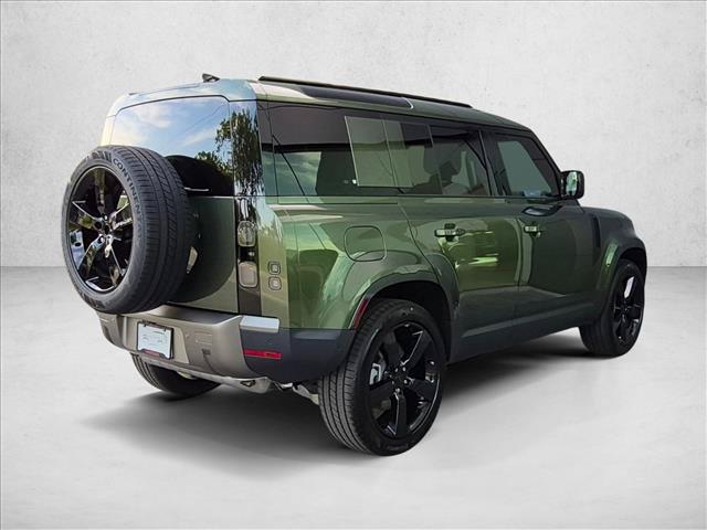 صورة 2 لـ 2026 LAND Rover DEFENDER P300 S