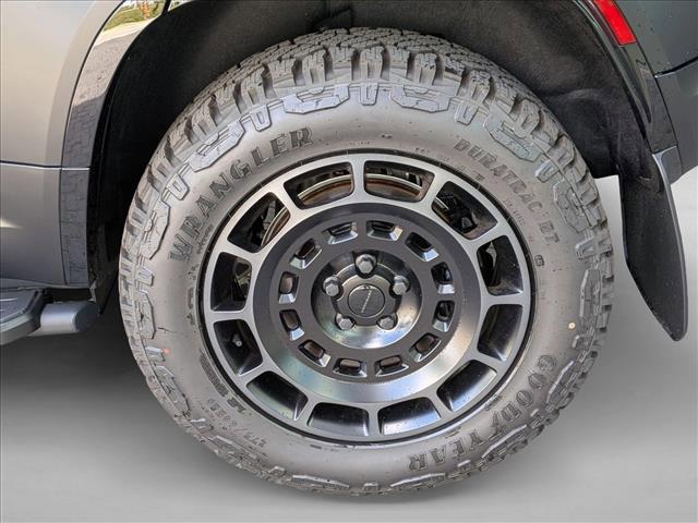 صورة 9 لـ 2026 LAND Rover DEFENDER P635 OCTA BLACK