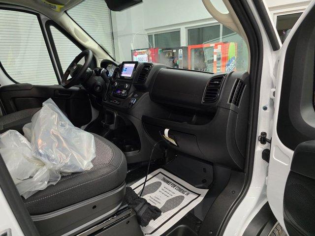 صورة مصغرة 24 لـ 2026 RAM PROMASTER 2500 HIGH ROOF