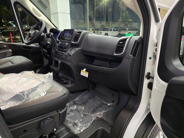 2026 RAM PROMASTER 2500 HIGH ROOF — миниатюра 23
