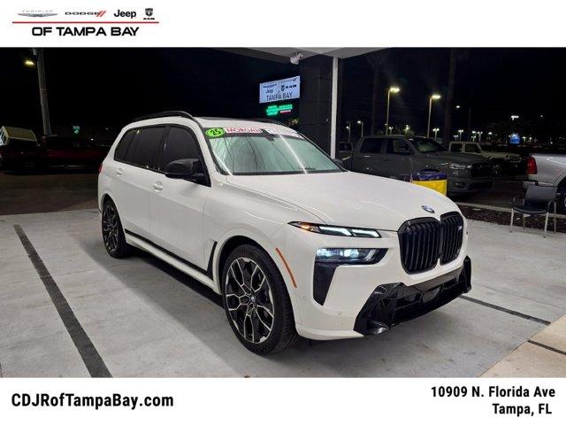 2025 BMW X7 M60i