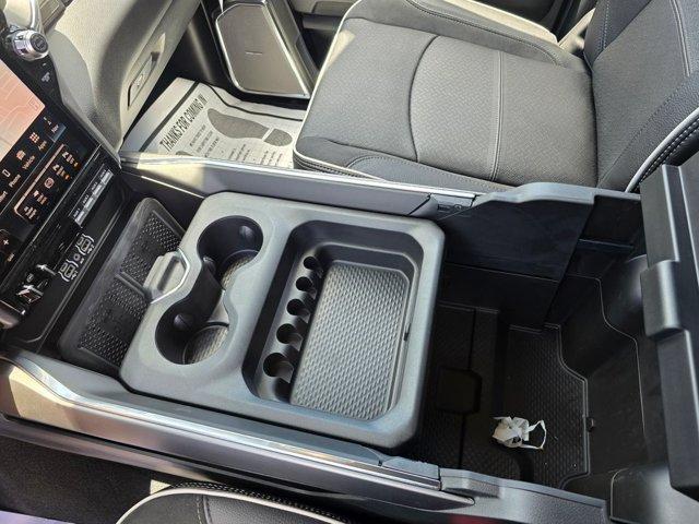 صورة مصغرة 30 لـ 2026 RAM 2500 LARAMIE