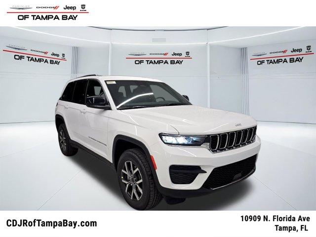 New 2027 Jeep Grand Cherokee Laredo