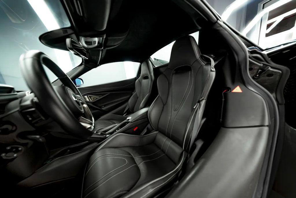 صورة مصغرة 21 لـ 2020 Mclaren 720S BASE