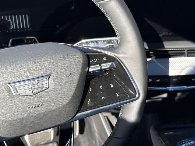 2026 Cadillac OPTIQ SPORT — миниатюра 27