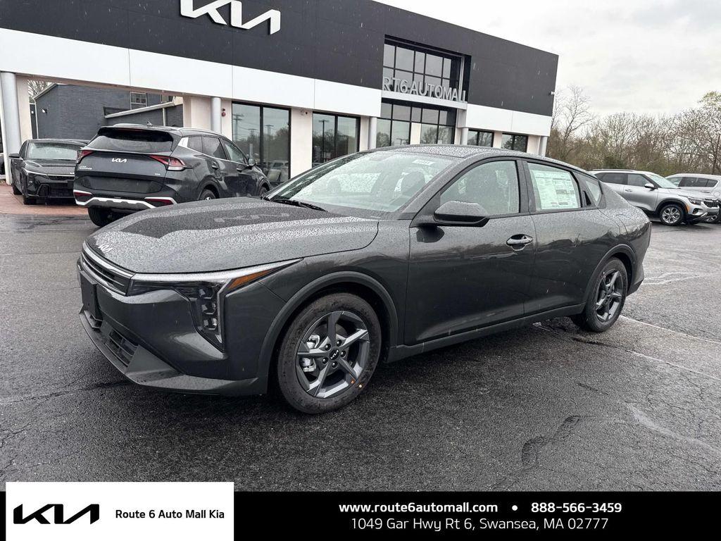 New 2026 Kia K4 LXS