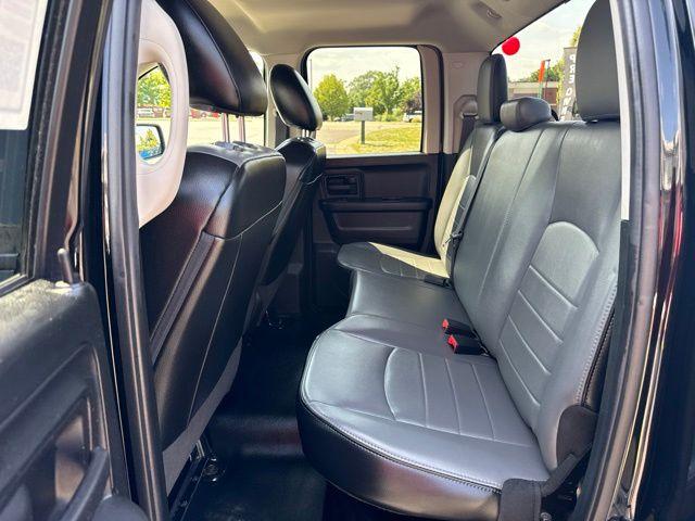 2023 RAM 1500 CLASSIC TRADESMAN — миниатюра 14