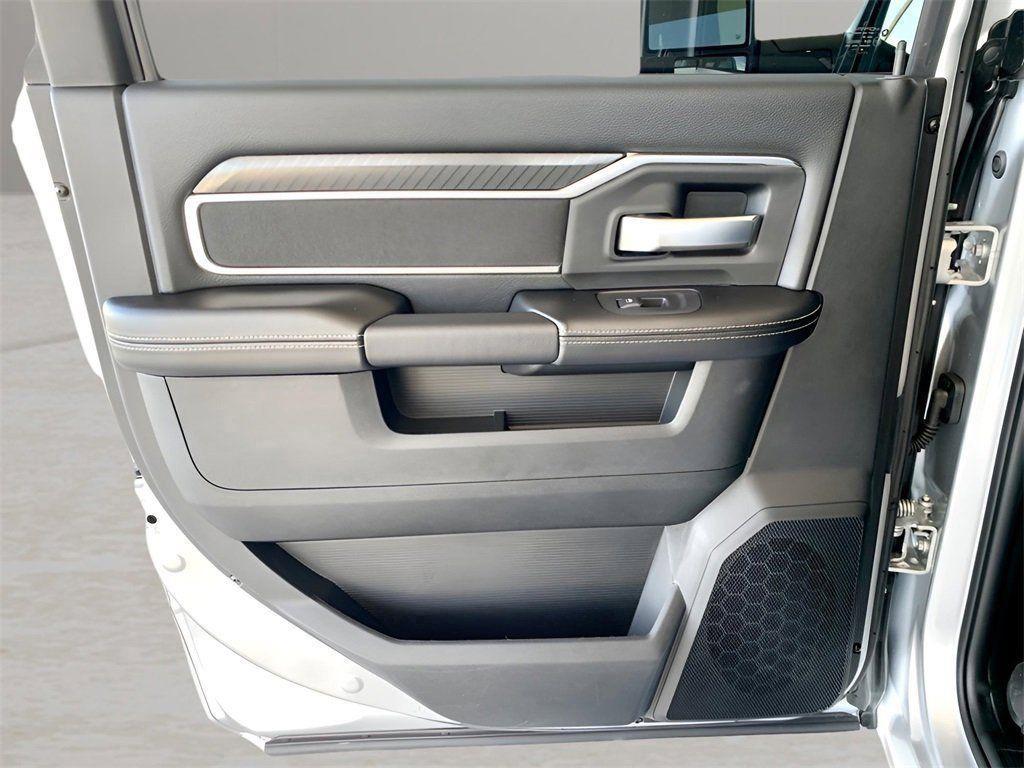 صورة مصغرة 19 لـ 2026 RAM 2500 BIG HORN