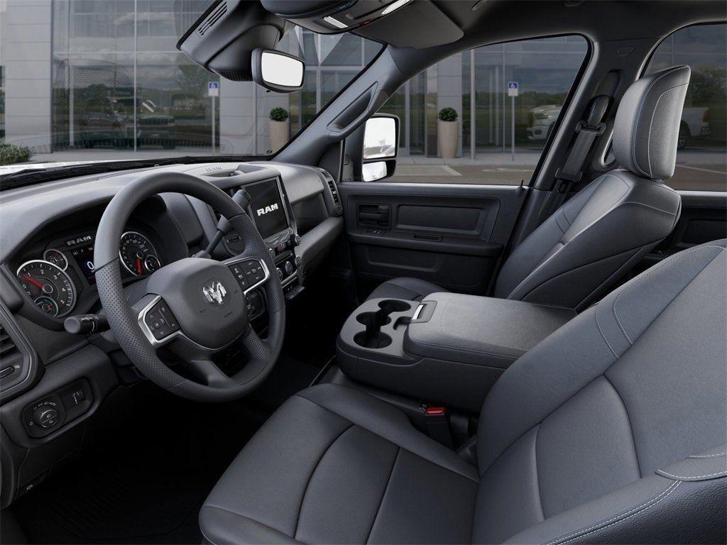 صورة مصغرة 22 لـ 2026 RAM 2500 TRADESMAN