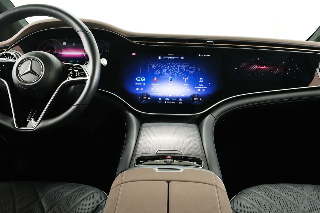 صورة مصغرة 12 لـ 2023 Mercedes-BENZ EQS