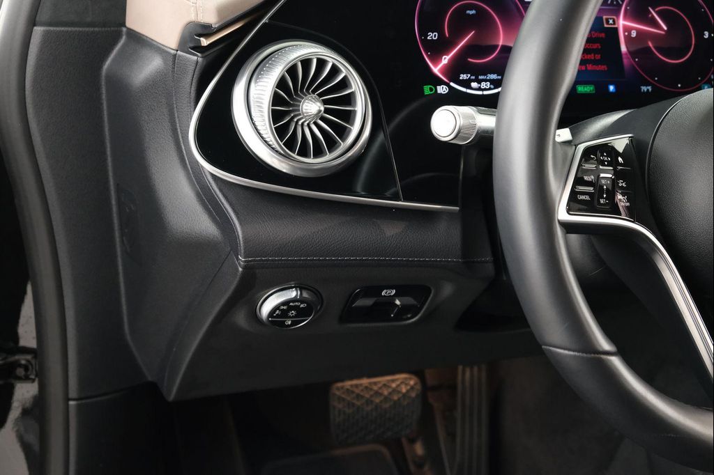صورة مصغرة 32 لـ 2023 Mercedes-BENZ EQS