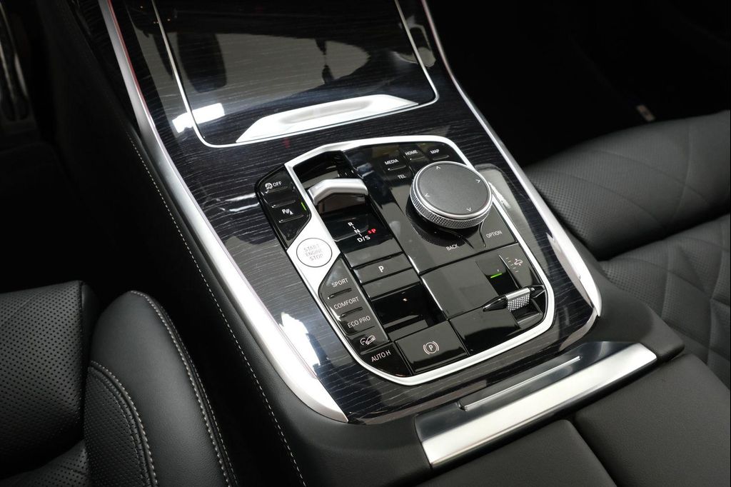 2027 BMW X7 XDRIVE40I 缩略图 21