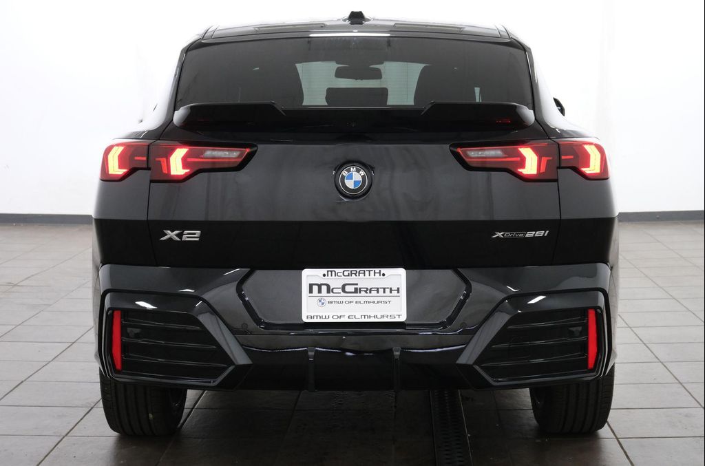 صورة 7 لـ 2026 BMW X2 XDRIVE28I