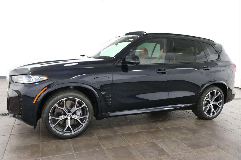 صورة 2 لـ 2026 BMW X5 PHEV XDRIVE50E