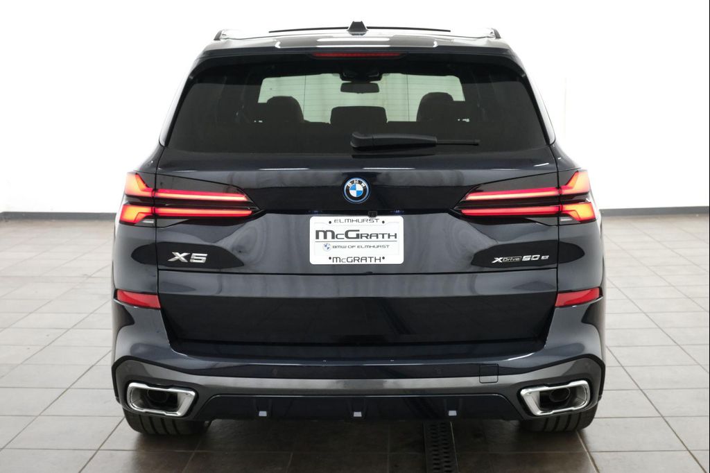 صورة 5 لـ 2026 BMW X5 PHEV XDRIVE50E